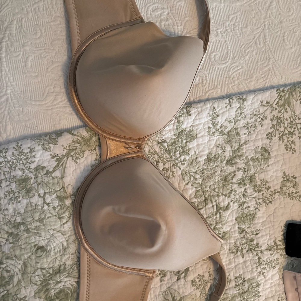 Vanity Fair Smooth Nude/Tan T-Shirt Bra